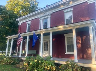 64 N Elm St #1, Saint Albans, VT 05478