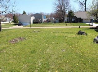 5834 Springwood Dr, Mentor On The Lake, OH 44060