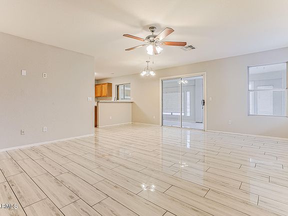 5th image of 981 E DESERT HOLLY Drive