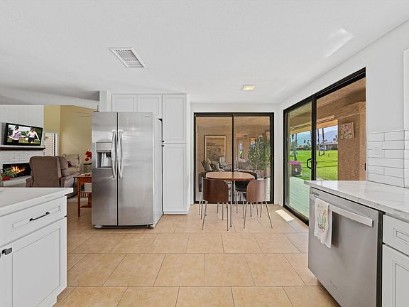 3rd image of 11 Camino Arroyo Pl