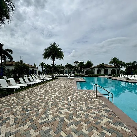 5226 Karlia Dr — Photo 35