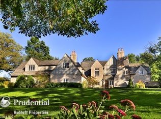 325 N Ahwahnee Rd, Lake Forest, IL 60045