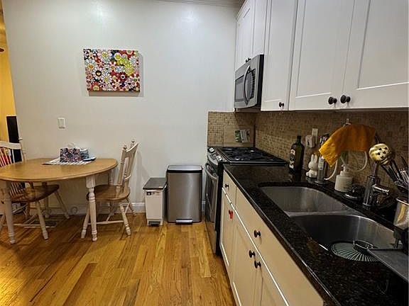 3rd image of 1733 E 4th St APT 1-A