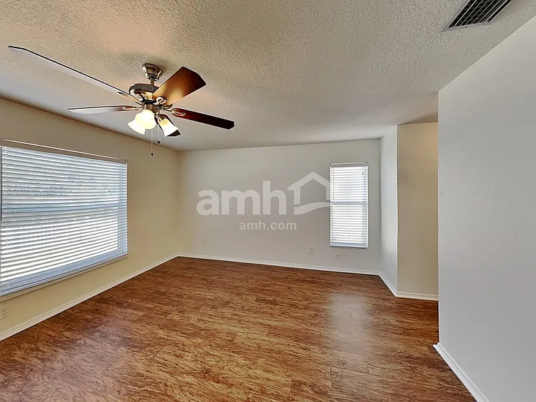 312 116th St E — Photo 10