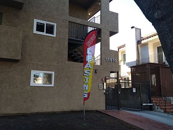 2nd image of 11910 Venice Blvd APT 8