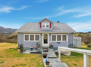 195 Red Oak Ridge Rd, Castlewood, VA 24224