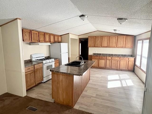 1st image of 1525 Cobblestone Cir S
