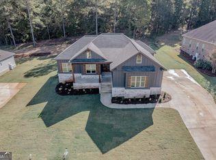 100 River Rdg, Hawkinsville, GA 31036