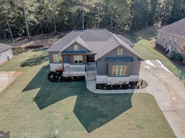 100 River Rdg, Hawkinsville, GA 31036
