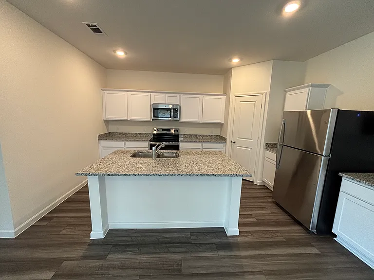 5511 Hastings Ln — Photo 6