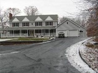 71 Klebart Ave #B, Webster, MA 01570