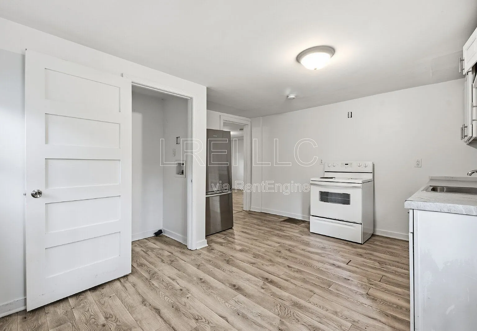 2 bed, 1.0 bath, 800 sqft, $825 — Photo 4