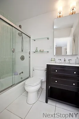 Sold by NextStopNY | media 4