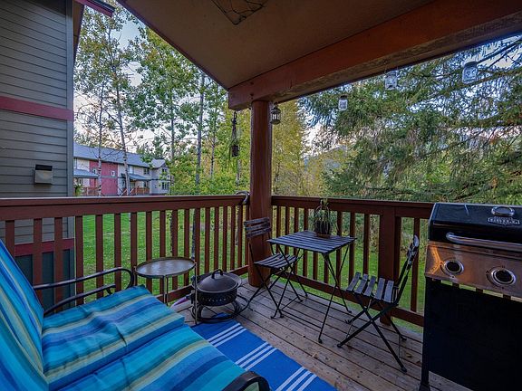 5th image of 1450 Vine Rd #14