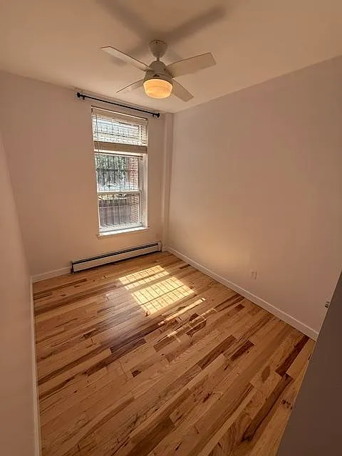 Studio, 900 sqft, $2,495 — Photo 3