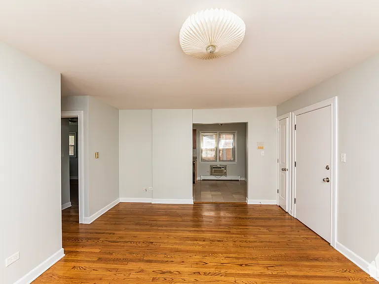 4540 N Wolcott Ave #2E — Photo 13