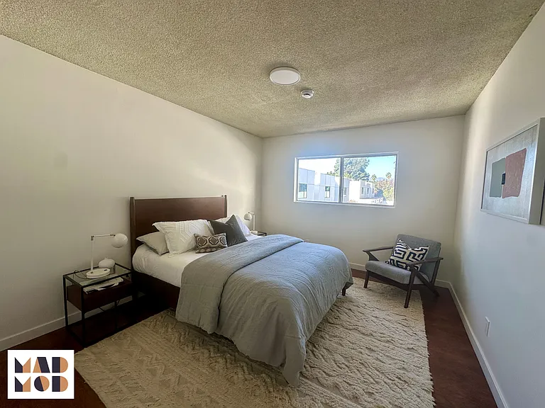 758 Hyperion Ave #3 — Photo 7