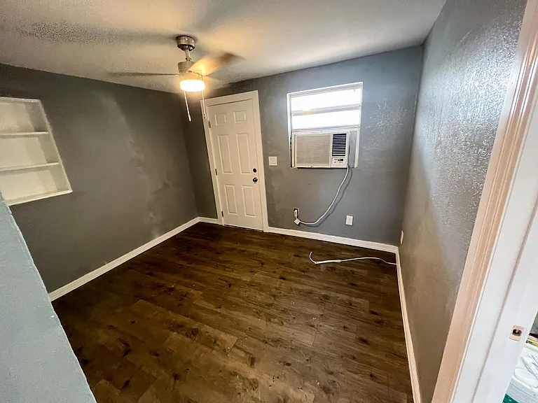 1109 Grant St #1/2 — Photo 4