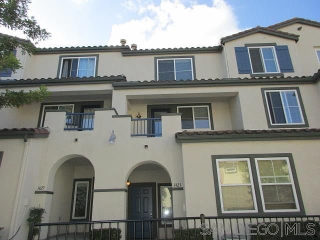 1st image of 1423 Paseo Aurora