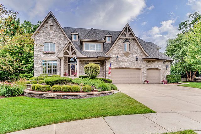 1st image of 2912 Black Walnut Ln