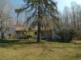 10 Cricket Ln, Weston, CT 06883