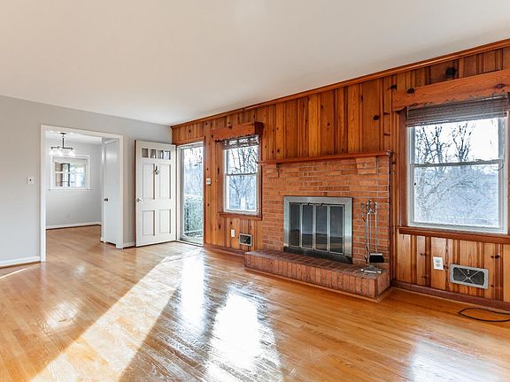 5th image of 1140 Heath Ave