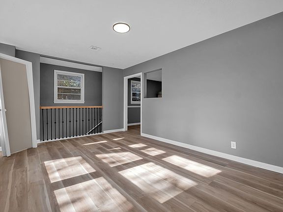 5th image of 4000 Plantation Dr