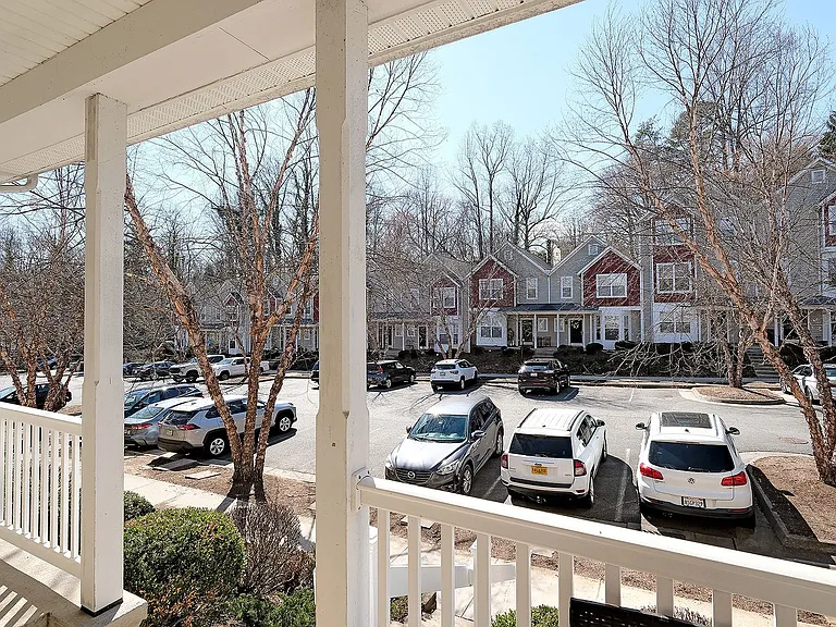 2452 N Berkshire Rd — Photo 10