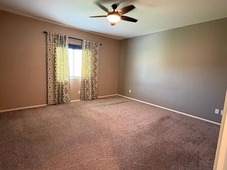 21248 W Palm Ln — Photo 10