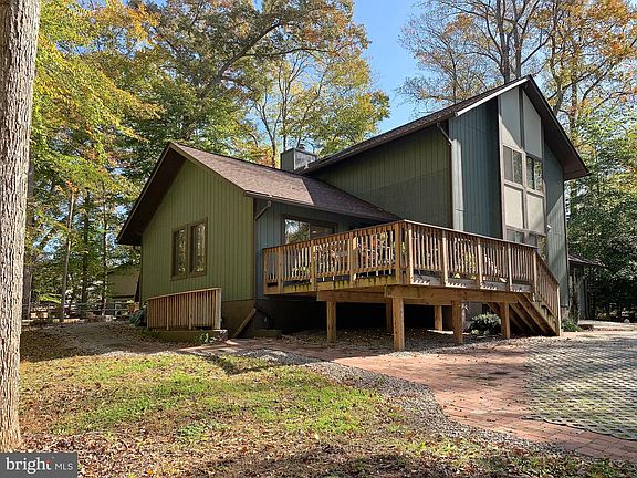 5th image of 6202 Blossom Ln
