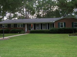 3004 Pinecrest Dr, Greenville, NC 27858