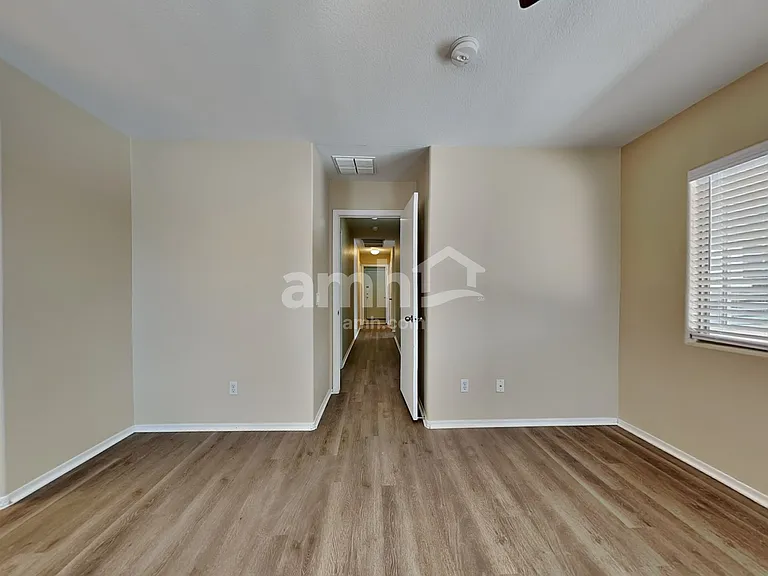 6323 W Winslow Ave — Photo 11