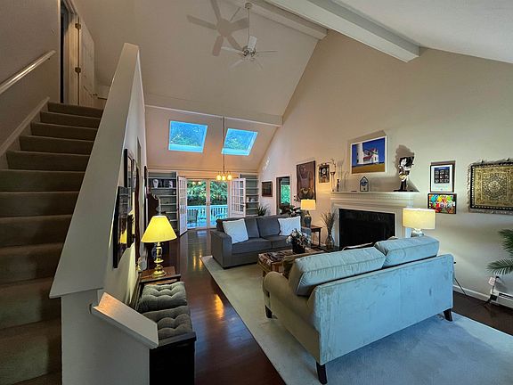 2nd image of 6 Oak Ridge Road #30