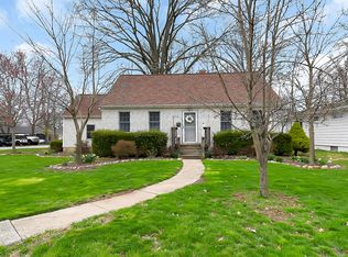 760 W 8th St, Marysville, OH