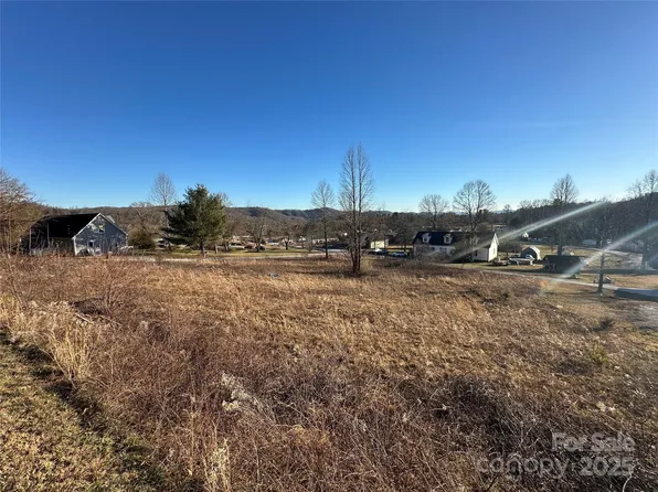 99999 W Long View Vista Ln #30, Hendersonville, NC 28792