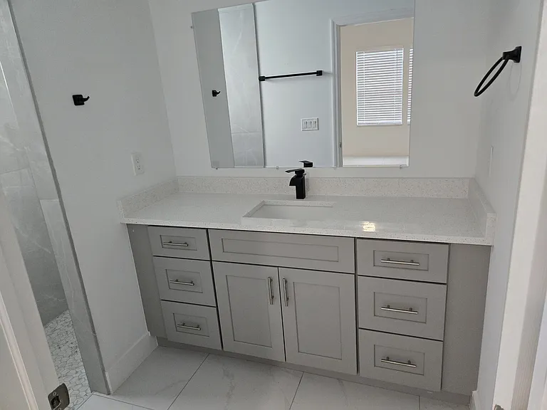 373 Bell Blvd S — Photo 10
