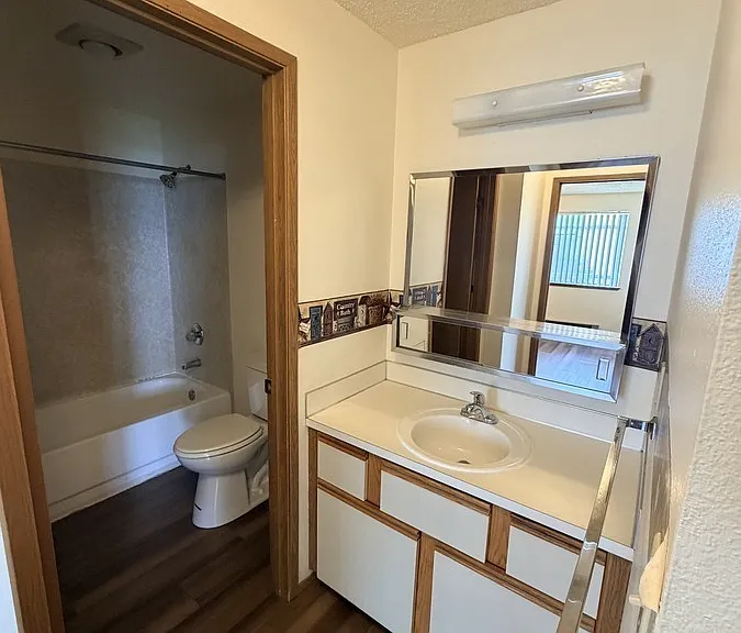 2561 Warner Ave #B — Photo 9