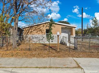 1203 Saltillo St, San Antonio, TX 78207