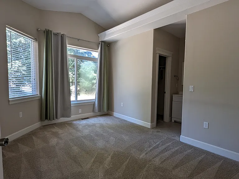 302 Lake Bay Loop SE — Photo 12