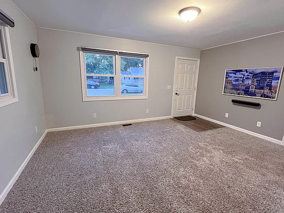 5th image of 1333 Holloway Dr
