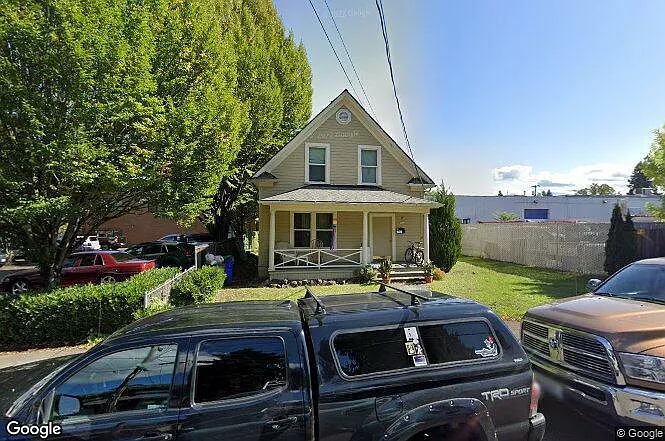 5716 S Kelly Ave — Photo 1