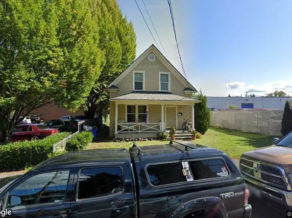 5716 S Kelly Ave, Portland, OR 97239