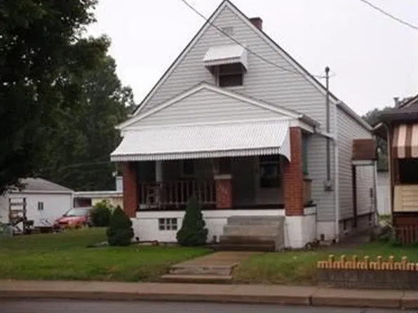 1173 Lincoln St, Vandergrift, PA 15690