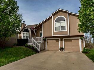 17450 S Walter St, Gardner, KS 66030