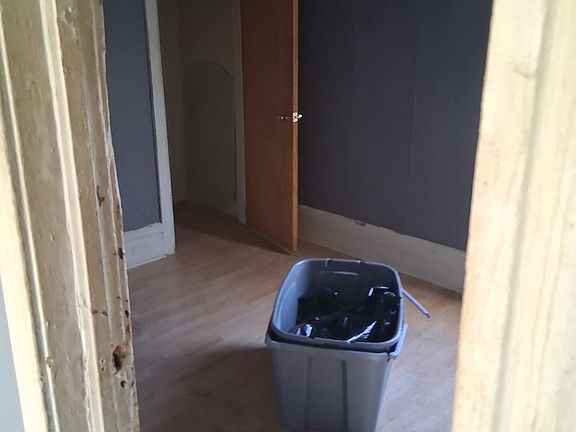 4th image of 5708 S Lowe Ave