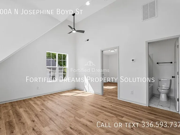 700A N Josephine Boyd St — Photo 10