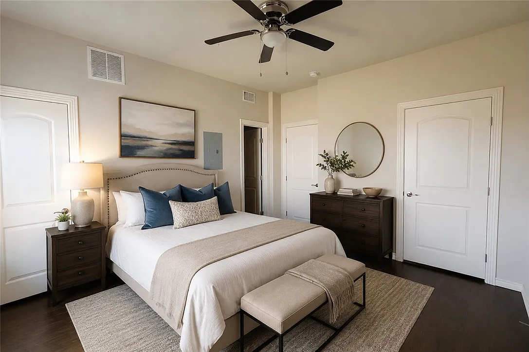 2 bed, 996 sqft, $1,100 — Photo 3