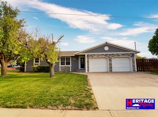 219 Redford Dr, Holcomb, KS 67851