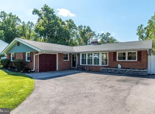 608 Oriole Ln, Dresher, PA 19025