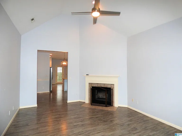 9014 Brookline Ln — Photo 2